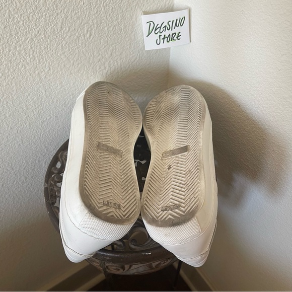 Suit Supply Front Lace Pebble Leather Low Top Sneaker - Picture 8 of 8